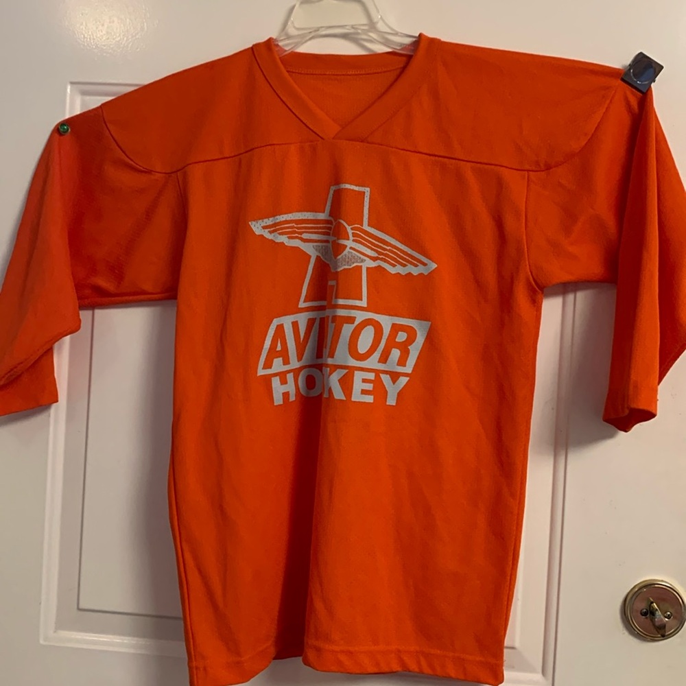 Youth large to xl hockey practice shirt